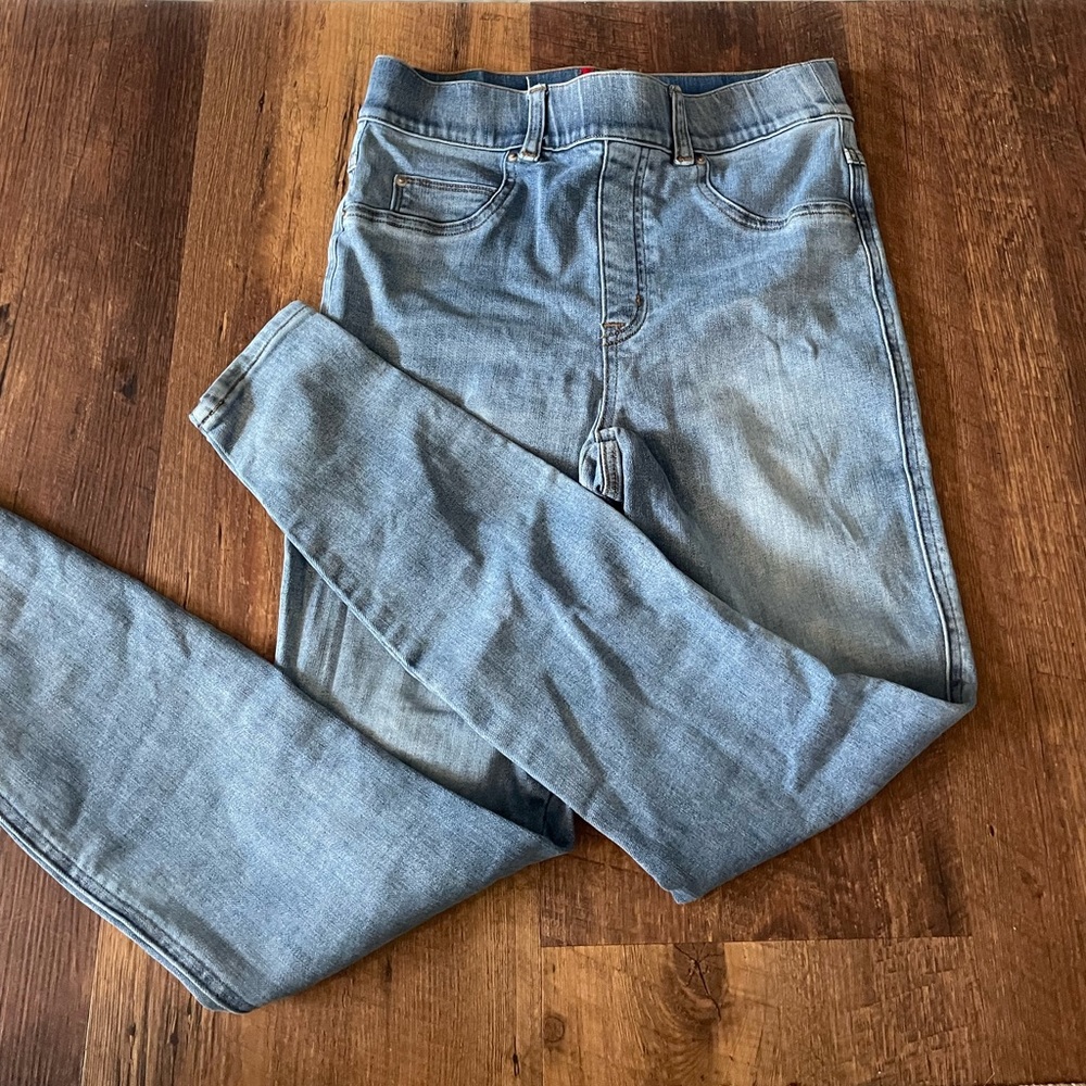 Spanx jeans. Size small. Like new!